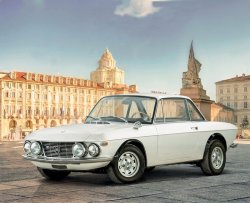 1/24 Lancia Fulvia Coupè 1.6HF Fanalone