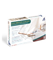 Juan Sebastián de Elcano — modellfartyg i trä, skala 1:140