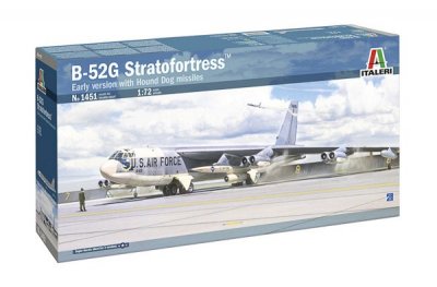 1:72 B-52G STRATOFORTRESS EARLY VERSION WITH HOUND