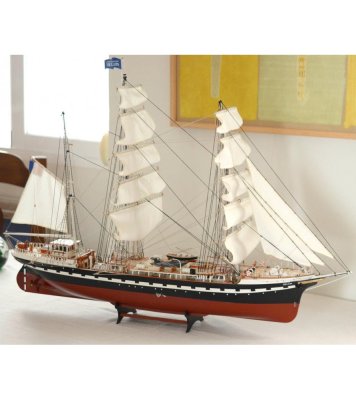 Zoom bild av Gift Pack with Ship Model, Paints and Tools: Training Ship Belem