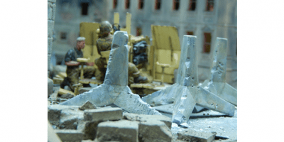 Zoom bild av LIGHT ANTI TANK HINDER 3 st.. SKALA 1/32-1/35