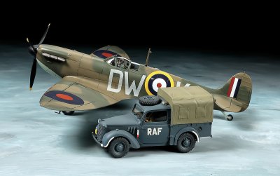 Zoom bild av TAMIYA 1/48 Supermarine Spitfire Mk.I & Light Utility Car