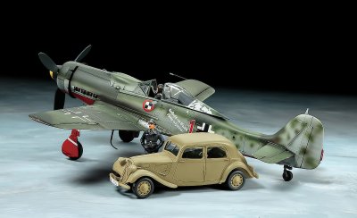 TAMIYA 1/48 Focke-Wulf Fw190 D-9 JV44 & Citroën Traction