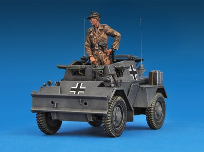 Zoom bild av DINGO Mk.II SCOUT CAR med mandskab Pz.Kmpf. Mk.I 202(e) 1/35