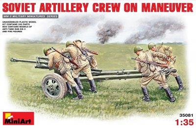 Zoom bild av Sovjetisk artillery mandskab på øvelse 1/35