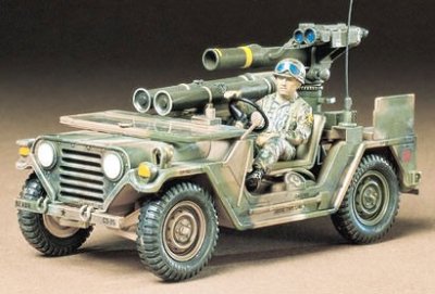 Zoom bild av US M151A2 MISSILE LAUCHER MED 1 FIGUR. SKALA 1/35