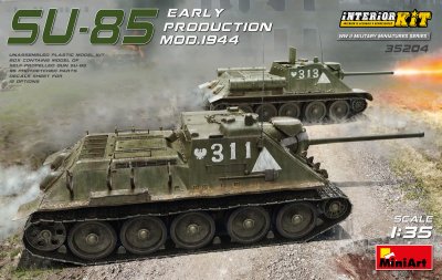Zoom bild av SU-85 mod. 1944 early production interør 1/35