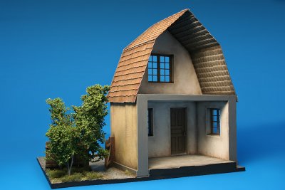 Zoom bild av DIORAMA WITH BARN VILLAGE HOUSE w/BASE SKALA 1/35