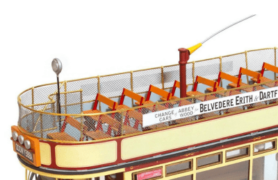 Zoom bild av LONDON SPÅRVAGN. TRÄBYGGSATS I SKALA 1/24