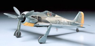 Zoom bild av FOCKE-WULF Fw190 A-3. L=184mm. SKALA 1/48