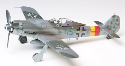 Zoom bild av FOCKE-WULF Fw190 D-9. L=213mm. SKALA 1/48