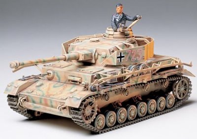 Zoom bild av GERMAN PANZERKAMPFWAGEN IV. AUSF, J. MED 1 FIGUR. SKALA 1/35