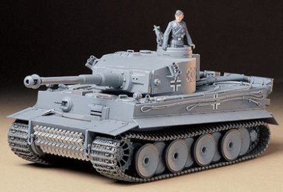Zoom bild av GERMAN TIGER I EARLY PRODUCTION MED 1 FIGUR. SKALA 1/35