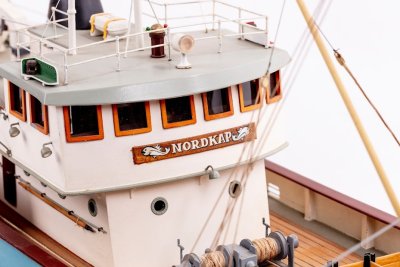 Zoom bild av 1:50 NORDKAP - WOODEN HULL