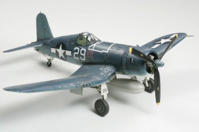 Zoom bild av VOUGHT F4U-1A CORSAIR. L=141 mm. SKALA 1/72