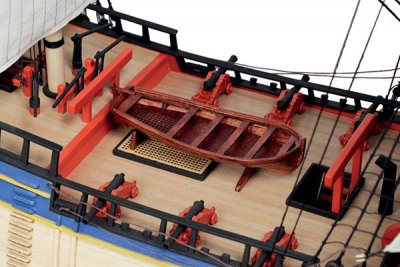 Zoom bild av 1:50 HMS ENDEAVOUR -WOODEN HULL