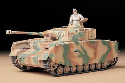 Zoom bild av GERMAN Pz.Kpfw. IV AUSF. H. EARLY VERSION MED 2 FIGURER. SKALA 1