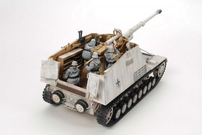 Zoom bild av GERMAN ANTI TANK GUN NASHORN MED 4 FIGURER. SKALA 1/35