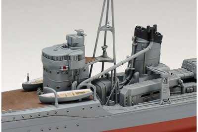 Zoom bild av JAPANESE DESTROYER KAGERO. L=338mm. SKALA 1/350