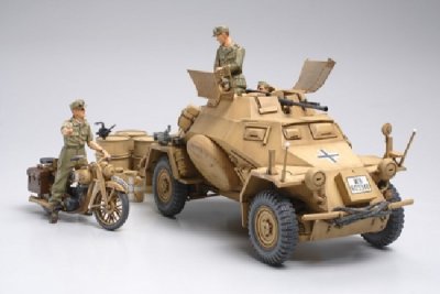 Zoom bild av GERMAN Sd.Kfz 222 ARMORED CAR NORDAFRIKA. MED 3 FIGURER. SKALA 1