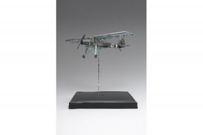 Zoom bild av Fi156C STORCH IN FLIGHT, SKALA 1/48