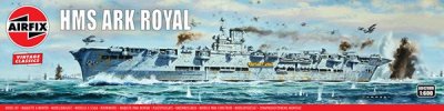 Zoom bild av HMS ARK ROYAL. 353 DELAR. 383X88 mm. NIVÅ 3 AV 4. SKALA 1/600