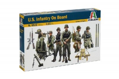 Zoom bild av 10 st. US INFANTRY ON BOARD D-DAY. SKALA 1/35