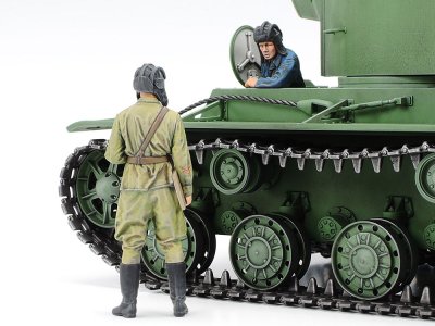 Zoom bild av TAMIYA 1/35 Russian Heavy Tank KV-2
