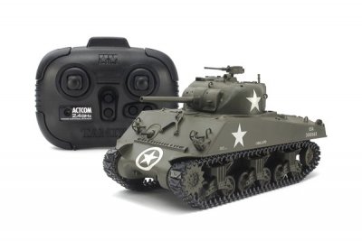 Zoom bild av 1/35 R/C U.S. MEDIUM TANK M4A3 SHERMAN (W/CONTROL)