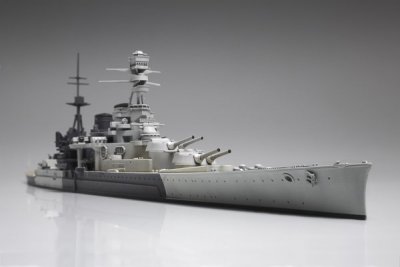 Zoom bild av 1/700 BATTLE CRUISER REPULSE