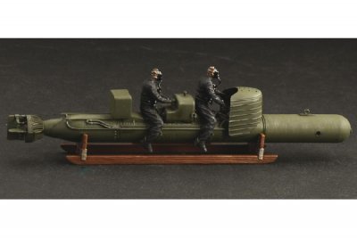 Zoom bild av S.L.C. MAIALE WITH CREW. SKALA 1/35