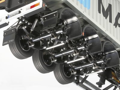 Zoom bild av TAMIYA 1/14 40ft MAERSK container m. semi trailer
