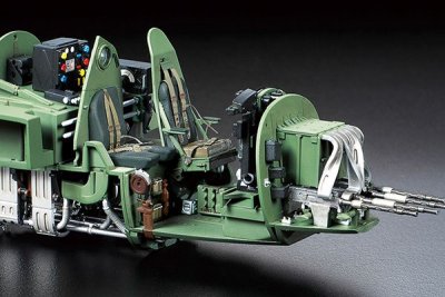 Zoom bild av MOSQUITO FB Mk.VI MED 3 FIGURER. L=394mm. SKALA 1/32