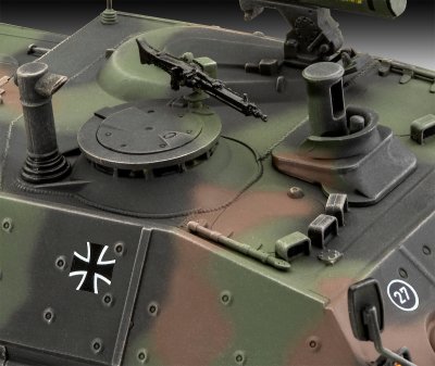 Zoom bild av REVELL Raketenjagdpanzer Jaguar 1 1:35