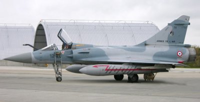 Zoom bild av REVELL Dassault Mirage 2000C 1:48