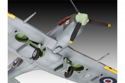 Zoom bild av 1938 GB. SPITFIRE MK Vb. 42 DELAR. 127x155mm. NIVÅ 3 AV 5. SKALA