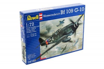 Zoom bild av 1944 MESSERSCHMITT Bf109 G-10. SKALA 1/72. 37 DELAR. STORLEK: 12