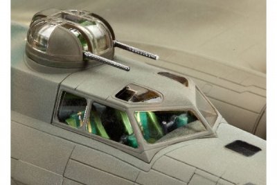 Zoom bild av B-17F MEMPHIS BELLE. SKALA 1/72