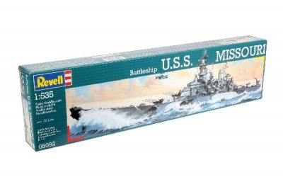 Zoom bild av USS MISSOURI 1944. 75 DELAR L=502mm. NIVÅ 4 AV 5. SKALA 1/535