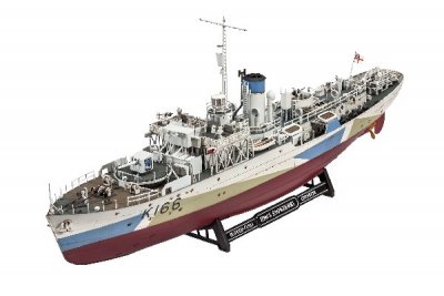 Zoom bild av HMCS SNOWBERRY 1940. 501 DELAR L=439mm. NIVÅ 5 AV 5. SKALA 1/144