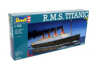Zoom bild av R.M.S. TITANIC 1912. 132 DELAR L=385mm. NIVÅ 4 AV 5. SKALA 1/700