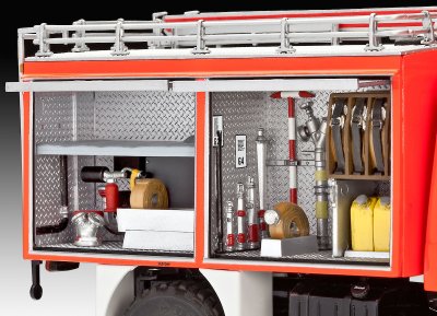 Zoom bild av REVELL Mercedes-Benz Unimog U 1300 L TLF 8/18 1:24