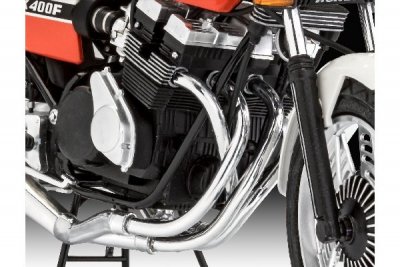 Zoom bild av 1981-84 HONDA CBX 400F. 106 DELAR L=168mm. NIVÅ 5 AV 5. SKALA 1/