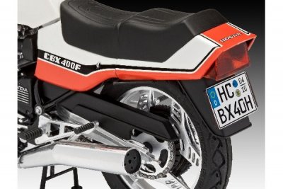 Zoom bild av 1981-84 HONDA CBX 400F. 106 DELAR L=168mm. NIVÅ 5 AV 5. SKALA 1/