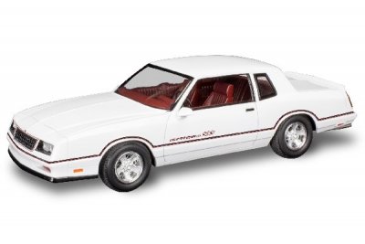 Zoom bild av 1986 MONTE CARLO SS. 102 DELAR L=213mm. NIVÅ 4 AV 5. SKALA 1/25