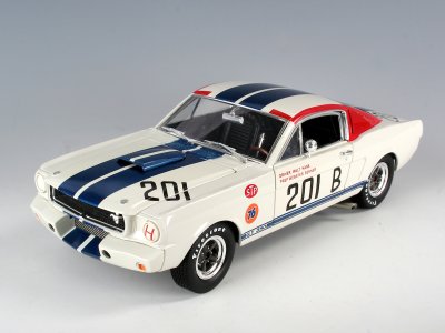Zoom bild av REVELL Model Set 1965 Shelby GT 350 R 1:24
