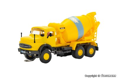 Zoom bild av 8017 H0 MB round bonnet 3-axle concrete mixer truck, basic, functional model