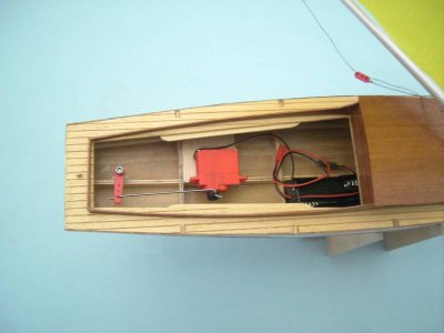 Zoom bild av CLIPPER SEGELBÅT. LÄNGD 480 MM. SPANTBYGGE.