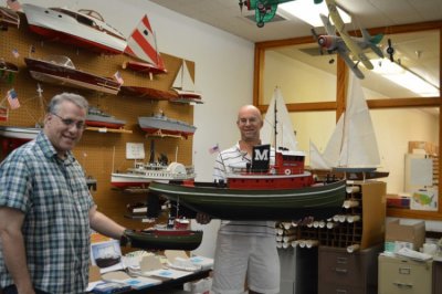 Zoom bild av CARIO MORAN TUGBOAT. TRÄBYGGSATS.