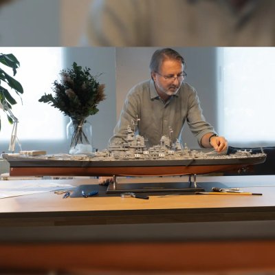 Zoom bild av USS MISSOURI(BB-63) TRÄBYGGSATS I SKALA 1/200